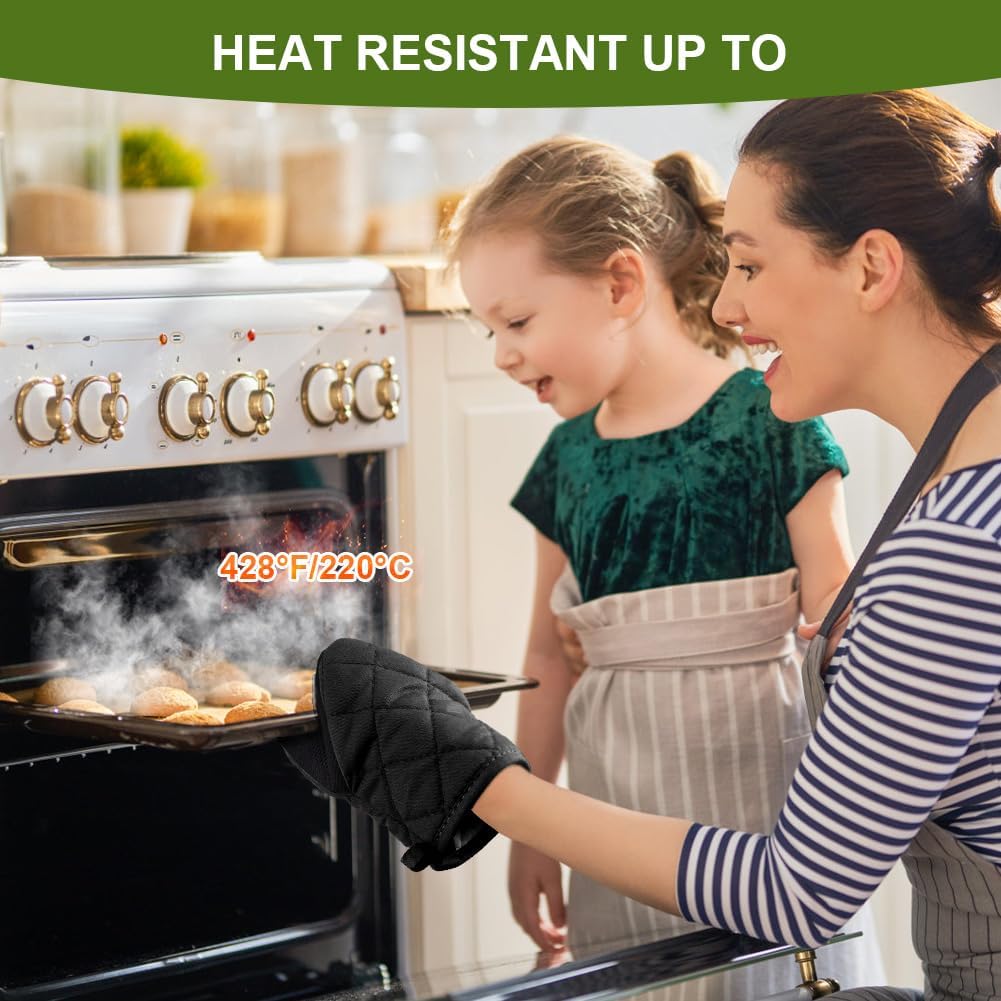 AUAUY Mini Oven Mitts, 2 Count Small Oven Mitt 220℃/428°F Heat Resistant with Non-Slip Surface and Hanging Loop Mits, Kitchen Mittens Oven Mitts, Kitchen Gloves for Oven, Baking and Grilling