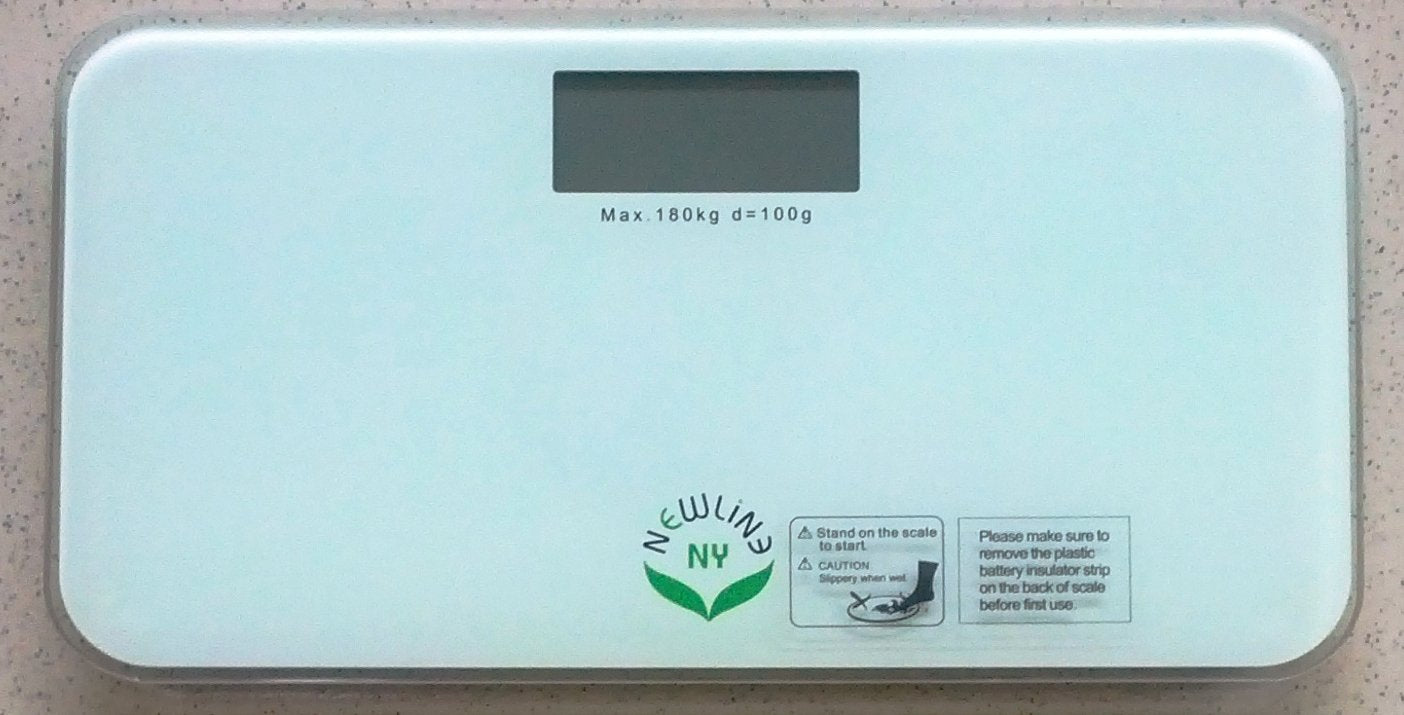 NewlineNY White Mini Bathroom Scale with Travel Protection Case SBB0722M-WH + NYMSS101BG