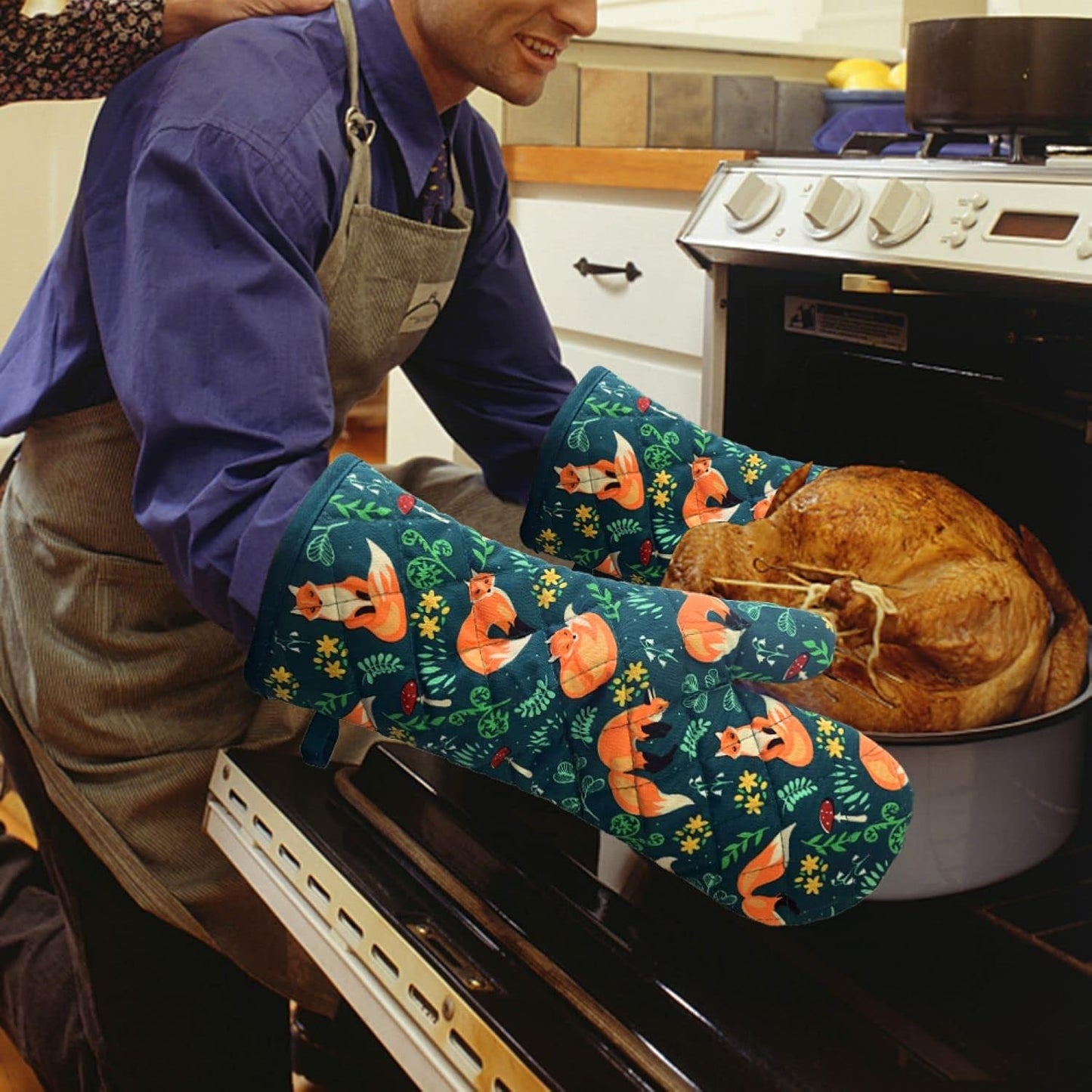 Oven Mitts Cotton Fashion Cute Fox Design 1 pair Heat Resistant Oven Gloves Safe Cooking Baking Grilling Barbecue Machine Washable (fox, oven mitts)