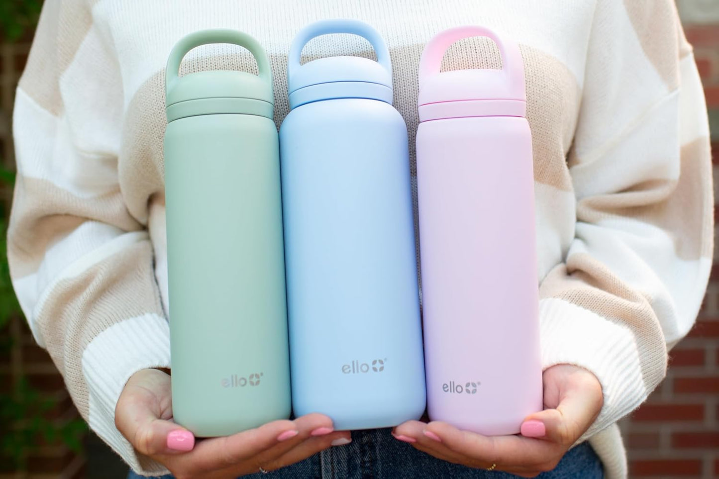 Ello Cooper Twist 40oz Stainless Steel Water Bottle with Chug Lid | Leak Proof | Double Walled and Vacuum Insulated | Built in Carry Loop | Dishwasher Safe | Halogen Blue