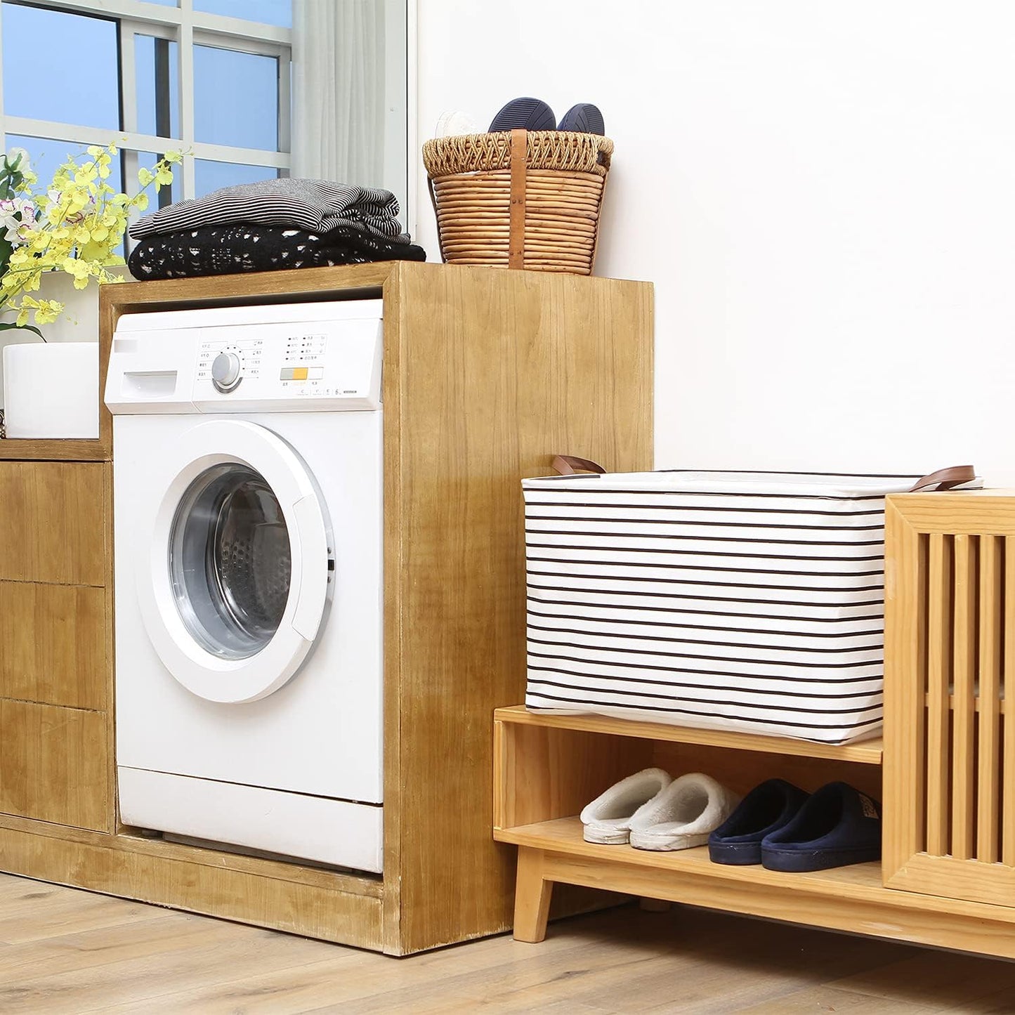 Hinwo 70L Extra Large Storage Bins, Closet Organizers and Storage, Foldable Clothes Storage Baskets with Handles, Containers for Clothing, Blanket, Comforters, Toys, Bedding (Black Stripe)