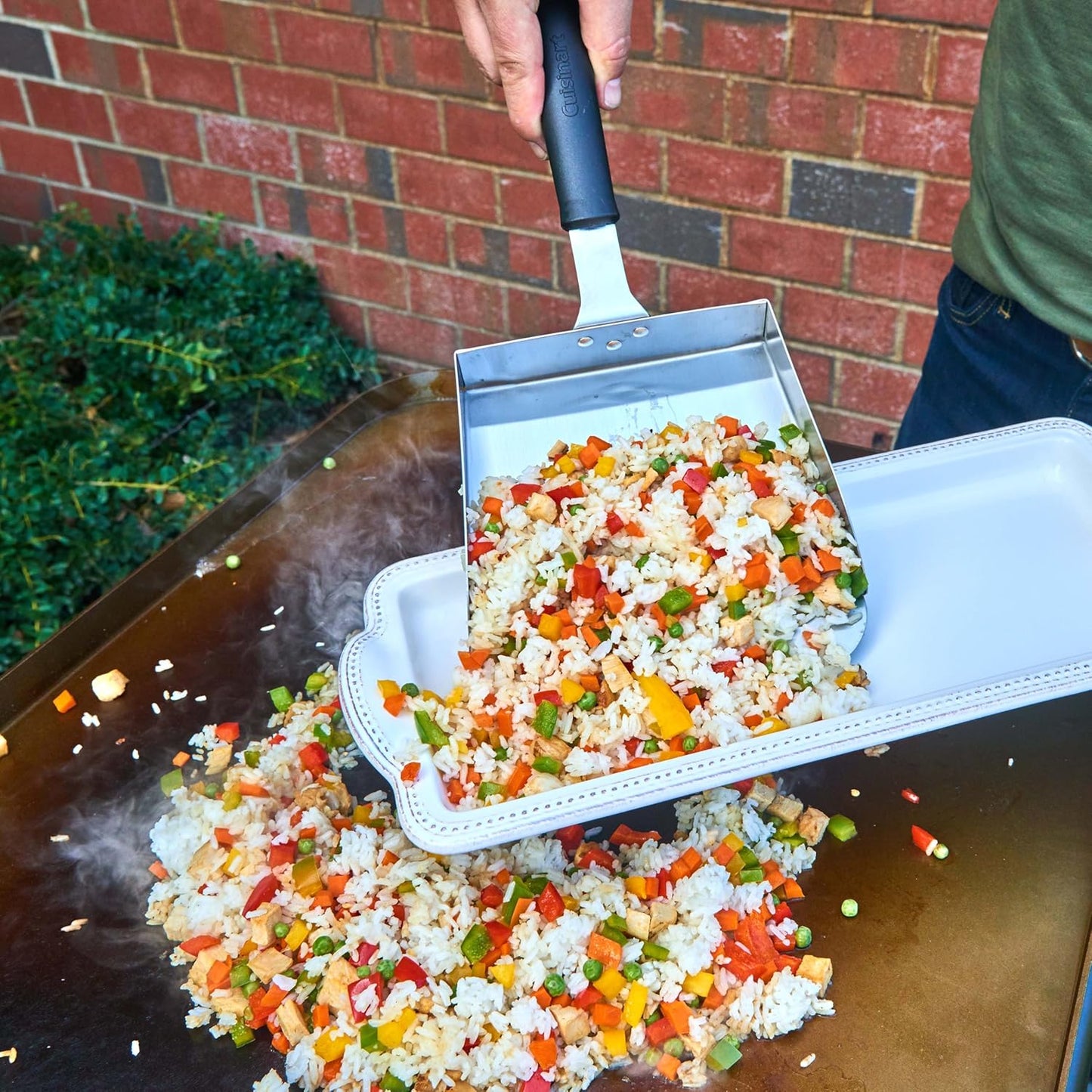 Cuisinart Griddle Food Mover - Extra-Large Stainless Steel Spatula for Rice, Vegetables and More, Perfect BBQ Tool, Cookouts, and Griddles, Large Scooper, 5-cup Capacity Food Scoop